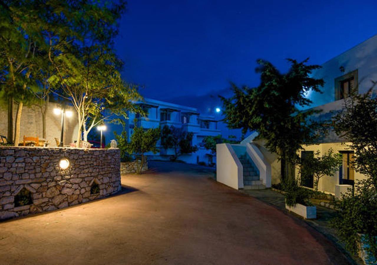 Contaratos Holiday Lettings Livadi  Экстерьер фото