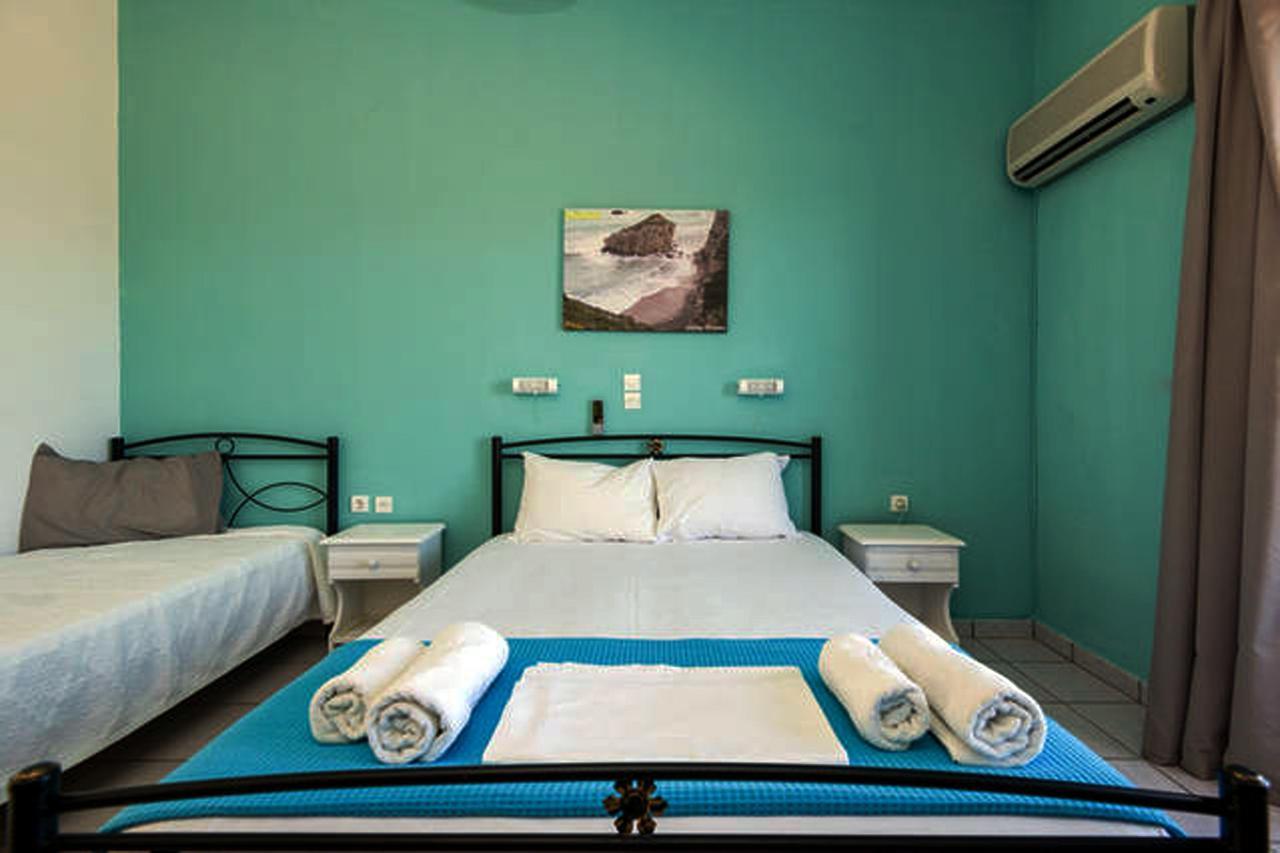 Contaratos Holiday Lettings Livadi  Экстерьер фото