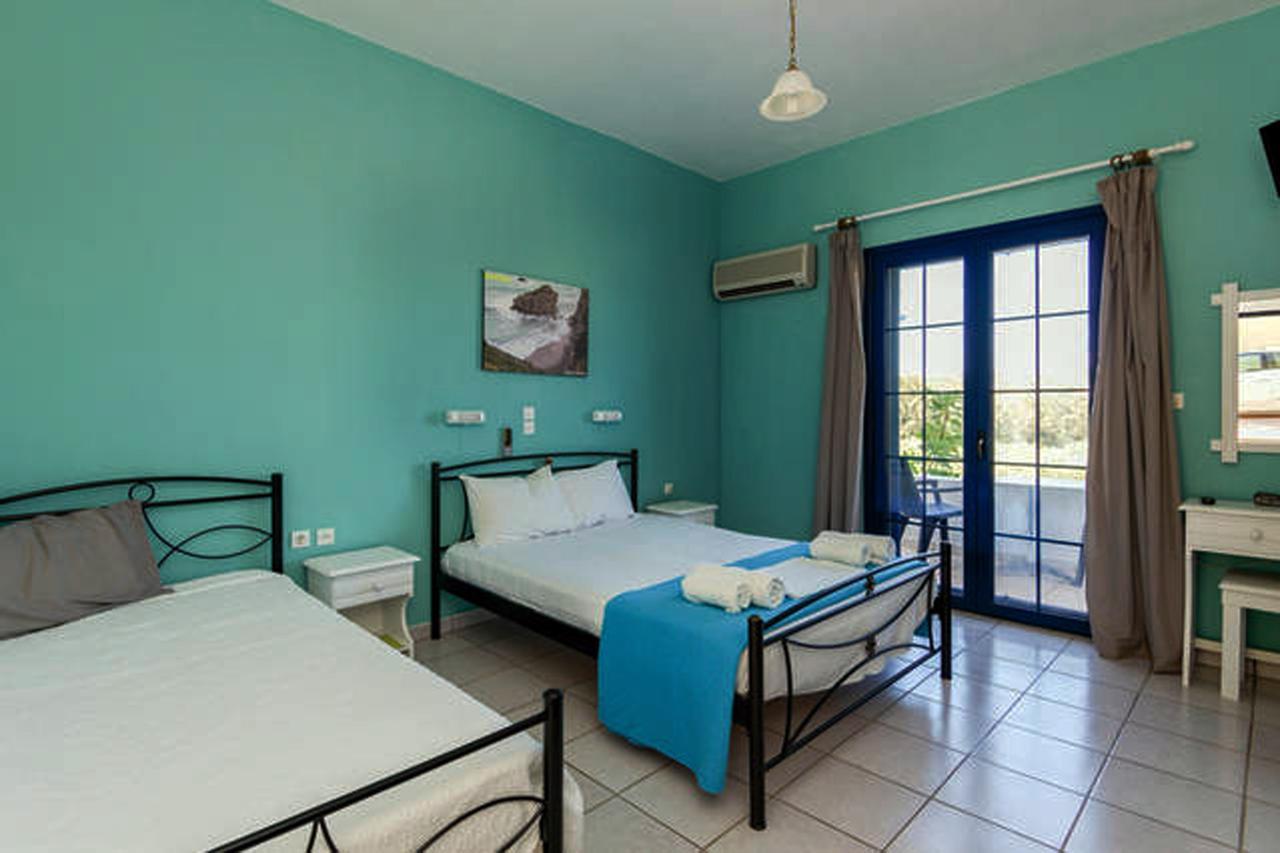 Contaratos Holiday Lettings Livadi  Экстерьер фото